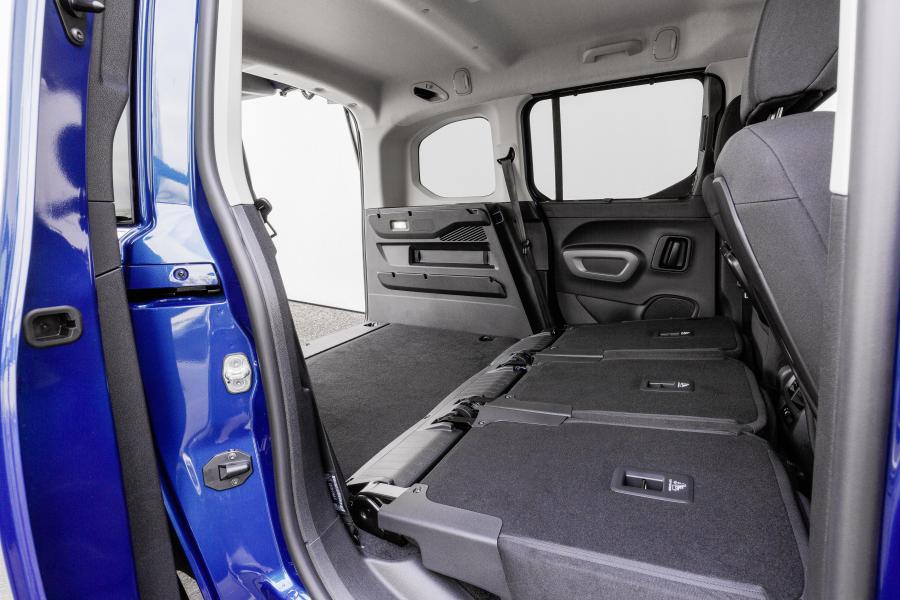 Интерьер Toyota ProAce City Verso 2019 года  (EU) (фото 25 из 45)